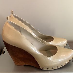 Aldo patent leather wedge with studs, size 10